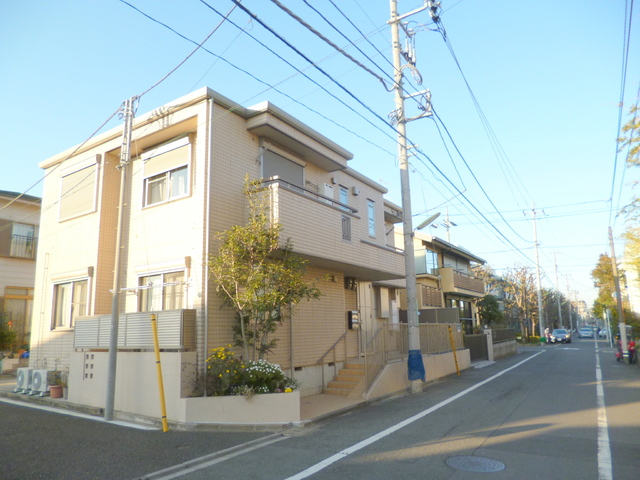 世田谷区上野毛のマンションの建物外観