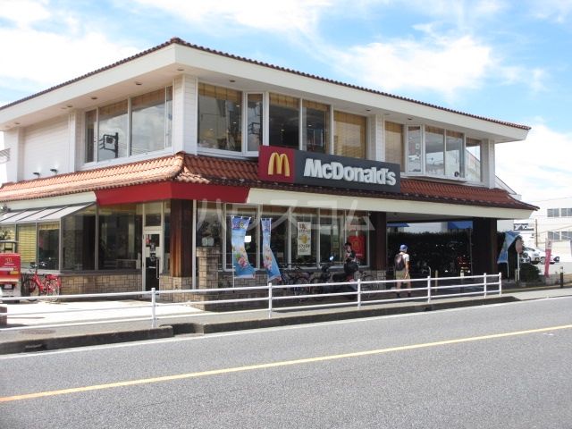 飲食店　マクドナルド 六会店（飲食店）まで218m