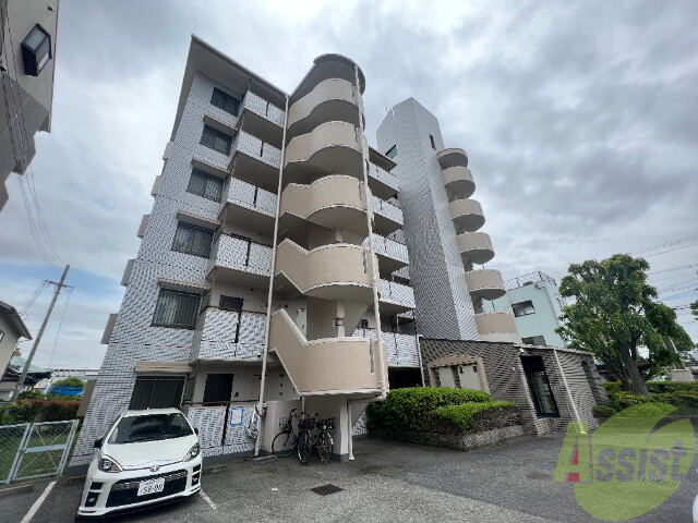 尼崎市東園田町のマンションの建物外観