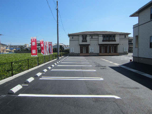 【鳴門市大津町木津野のアパートの駐車場】