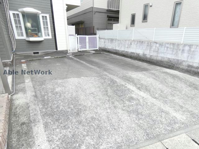 【熊本市東区東野のアパートの駐車場】