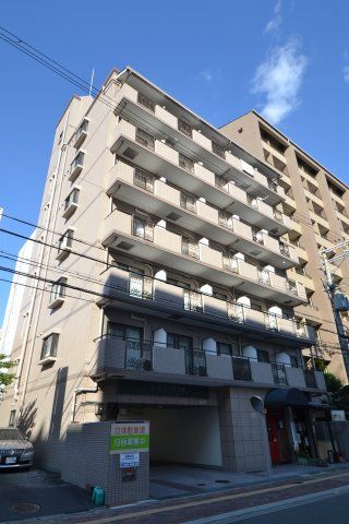 吹田市垂水町のマンションの建物外観