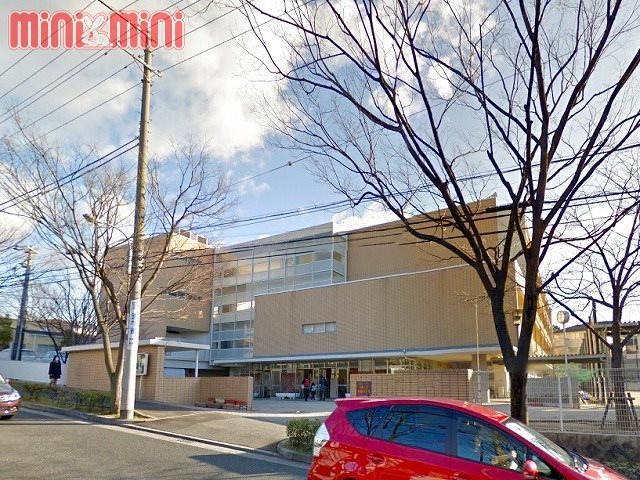 【芦屋市親王塚町のアパートの小学校】