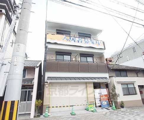 京都市左京区孫橋町のマンションの建物外観