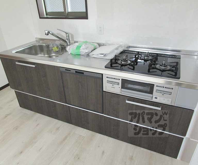 キッチン　１０１号室の写真です。