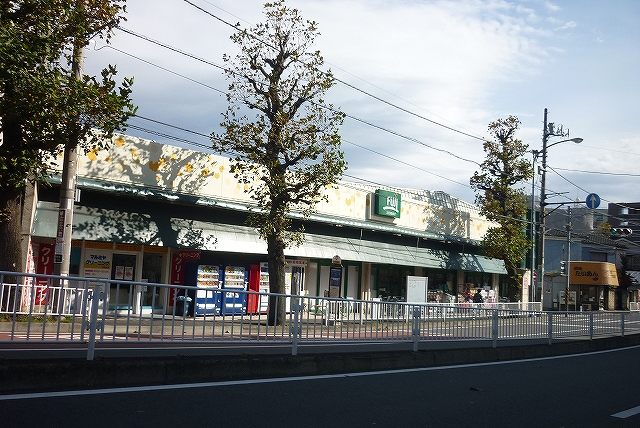 【横浜市西区花咲町のマンションのスーパー】