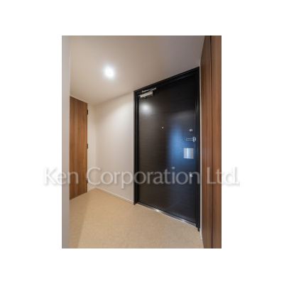 玄関　同タイプ15階のお部屋を撮影。仕様が異なることがあります。