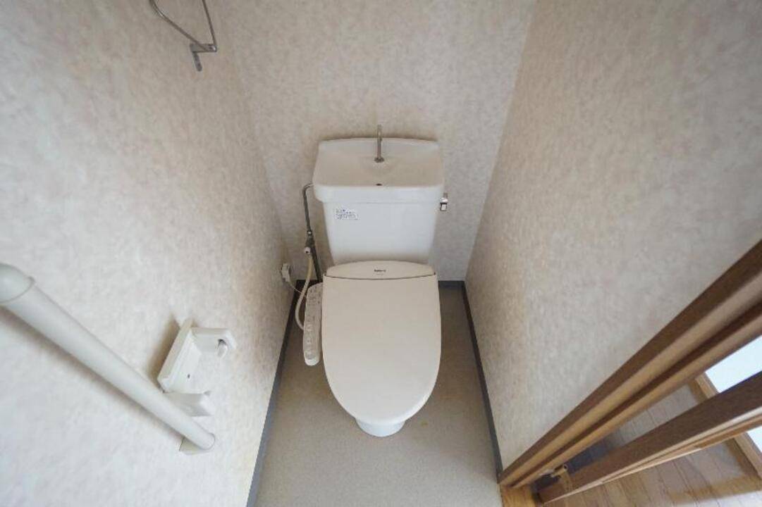 トイレ　トイレ