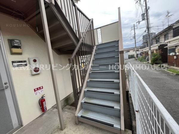 エントランス　建物の内部です