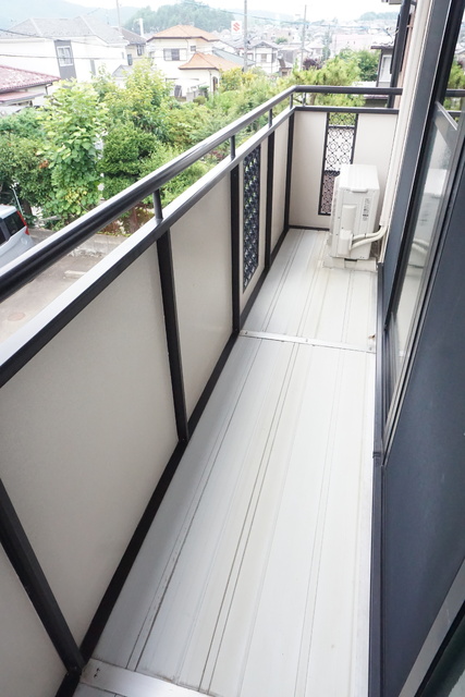 バルコニー　バルコニー付きなので洗濯物が外に干せます