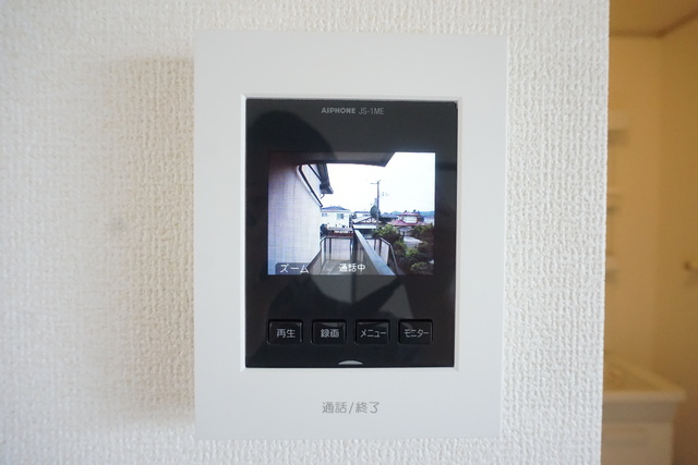 セキュリティ　突然の来客にも安心のＴＶモニター付きドアホン