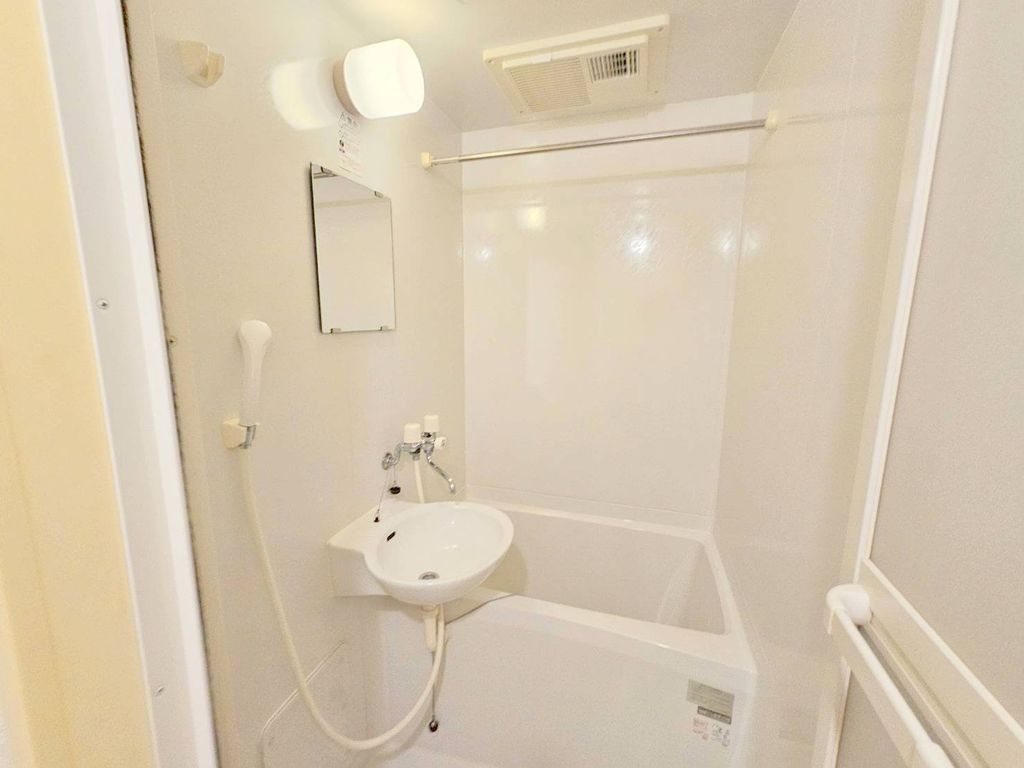 バス・シャワールーム　バス