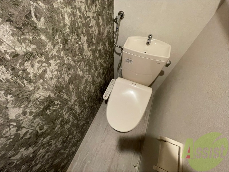 トイレ　シャワートイレになっているので快適です！