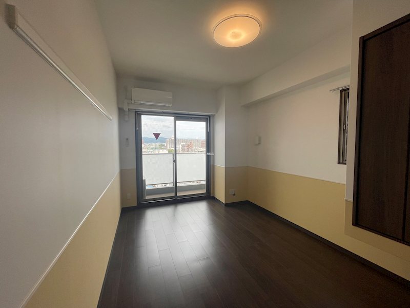 居室・リビング　別号室参考写真