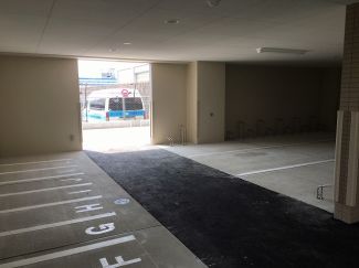 駐車場　駐輪場