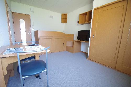 居室・リビング　1Fフローリング　2Fカーペット仕様になります☆