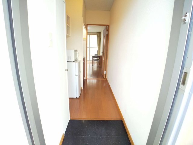 玄関　収納もある玄関です