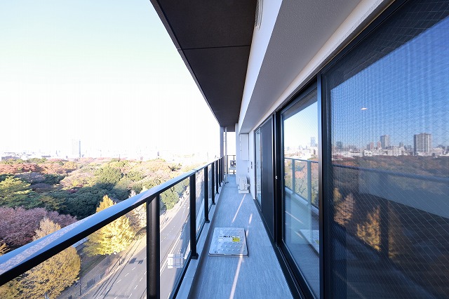 バルコニー　バルコニー