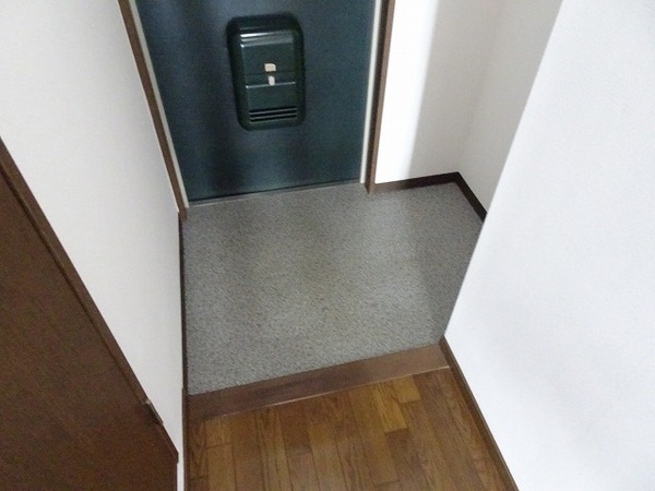 玄関　間口広め！