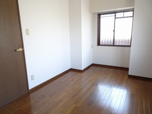 その他部屋・スペース　明るい洋室！