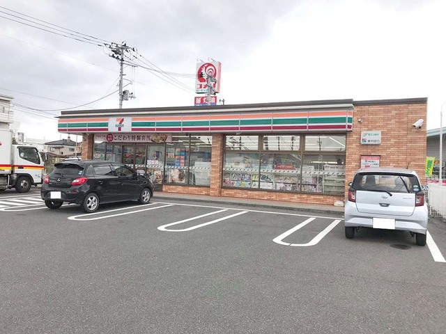 コンビニ　セブンイレブン郡山富久山久保田店（コンビニ）まで740m