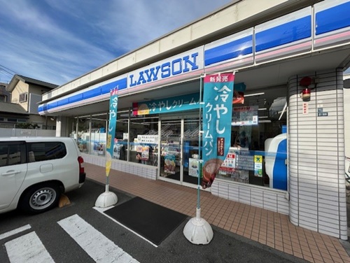 コンビニ　ローソン 茅ヶ崎雄三通店（コンビニ）まで444m