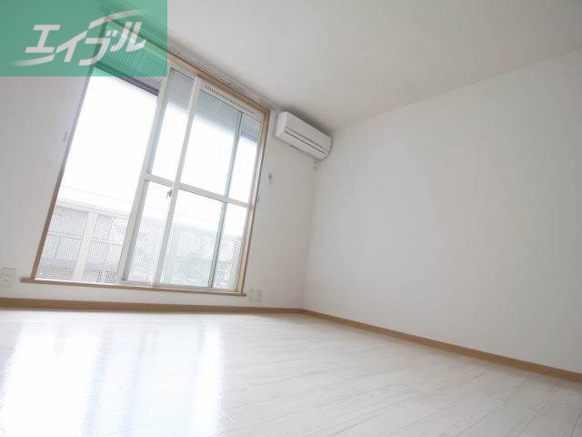 居室・リビング　陽当たり良好