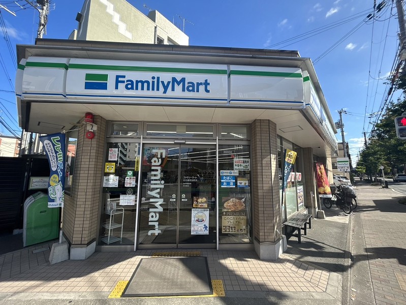 コンビニ　ファミリーマート白川通別当町店（コンビニ）まで276m