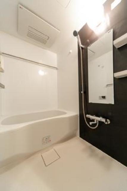 バス・シャワールーム　※写真は同タイプ住戸です。