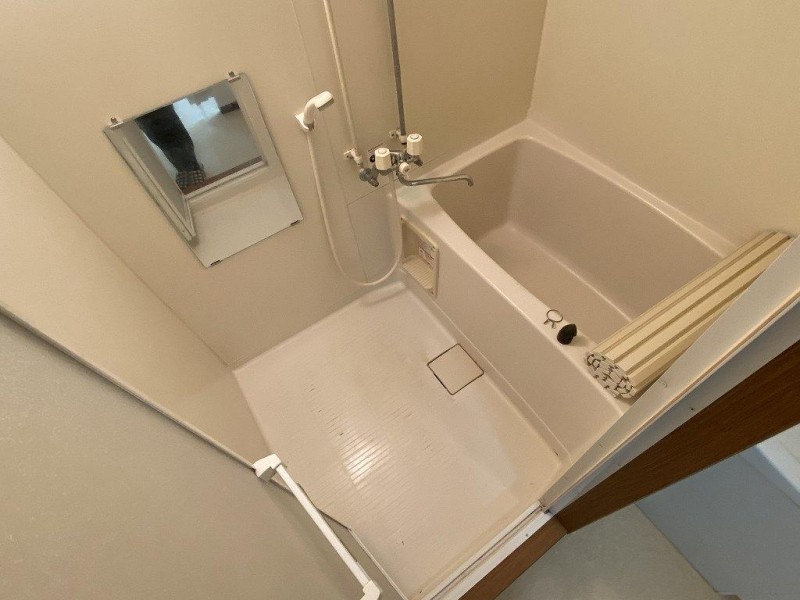 バス・シャワールーム　浴室