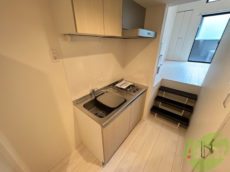 キッチン　システムキッチンでガスキッチン仕様になってます。