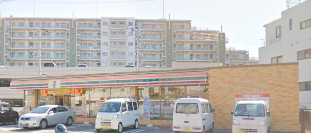 コンビニ　セブン-イレブン松戸丸山店（コンビニ）まで396m