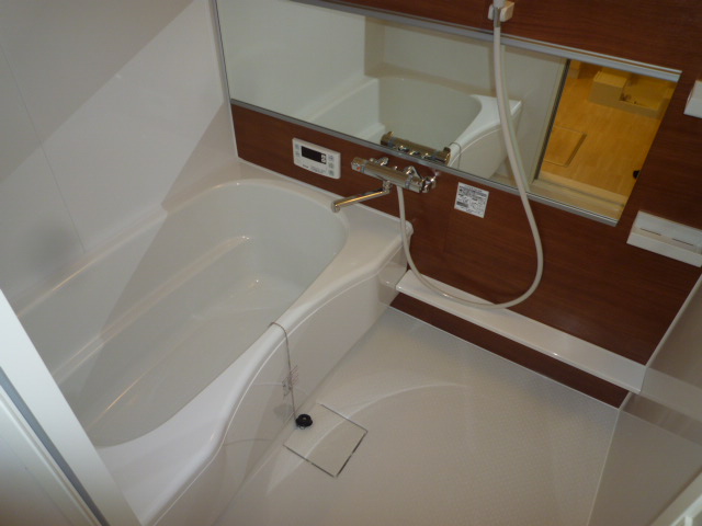 バス・シャワールーム　追い焚きバス