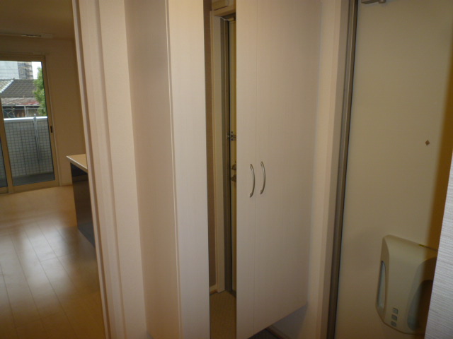 玄関　シューズボックス