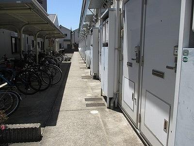 ＪＲ山陽本線 姫路駅 徒歩3分 2階建 築24年の玄関写真