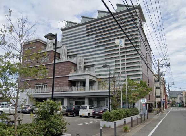 役所　彦島支所（役所）まで414m