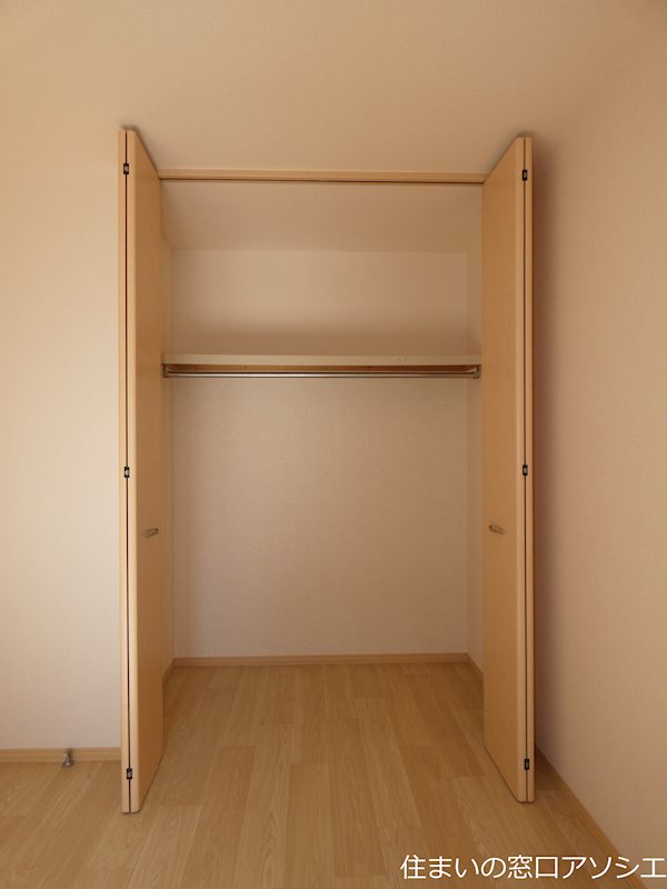 収納　クローゼット