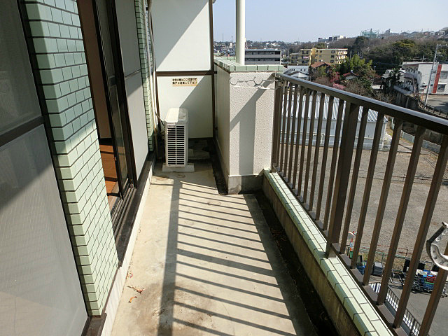 バルコニー　※現況優先となります。