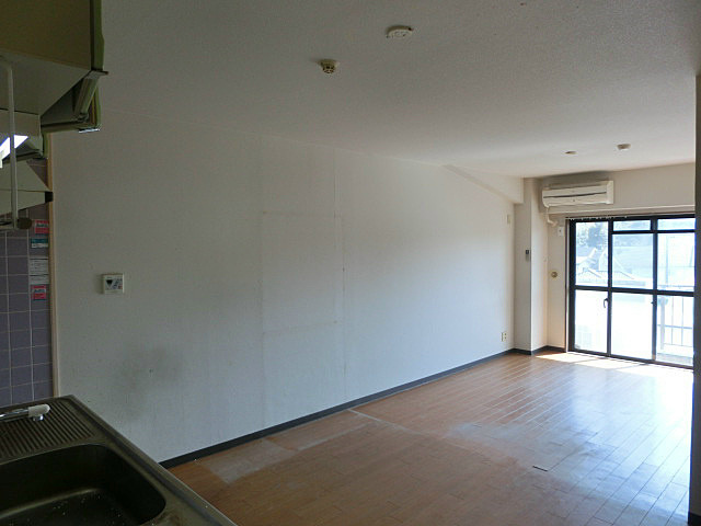 居室・リビング　※現況優先となります。