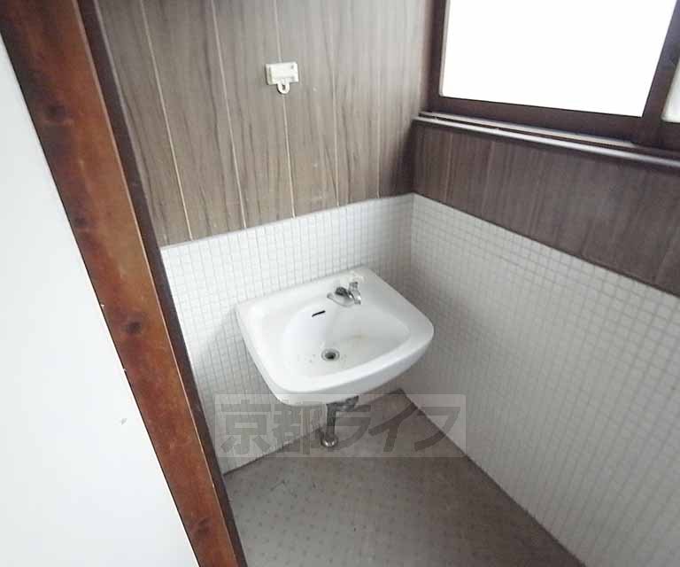 洗面設備　洗面台です