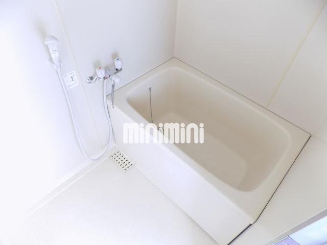 バス・シャワールーム　清潔なバスルーム