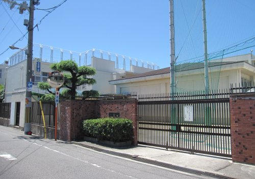 中学校　大領中学校（中学校）まで272m