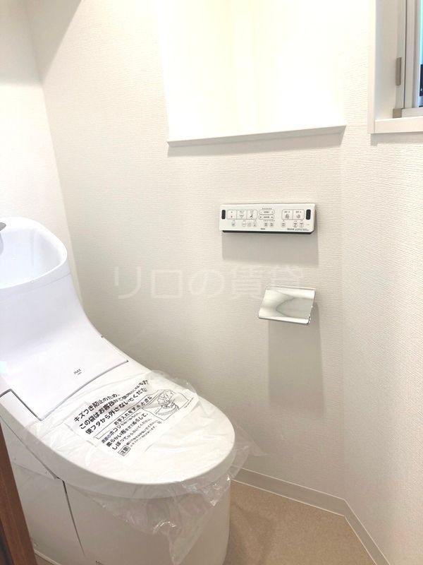 トイレ　別部屋参考写真