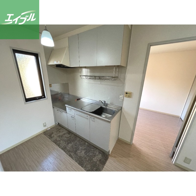 キッチン　※別号室の写真になります。