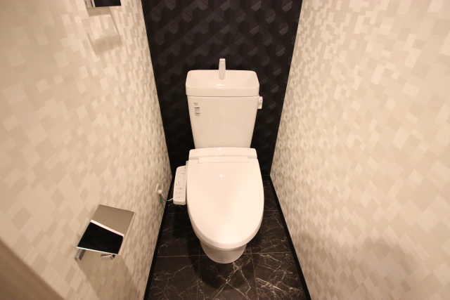 トイレ　※別室の参考写真の為、現況優先です。