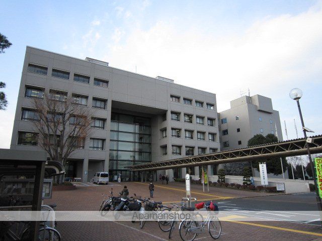 役所　入間市役所（役所）まで800m