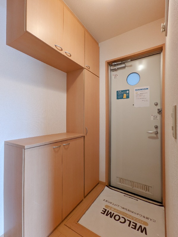 玄関　図面と現状に相違がある場合には現状を優先