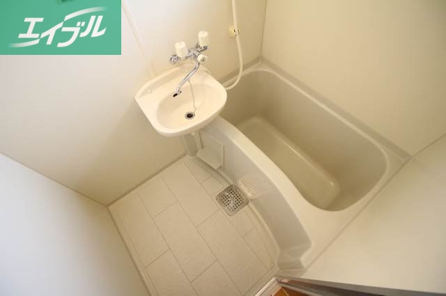 バス・シャワールーム　バスルーム