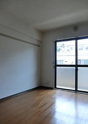 居室・リビング　別のお部屋の室内写真になります。
