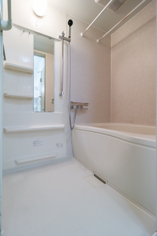 バス・シャワールーム　図面と現状に相違がある場合には現状を優先